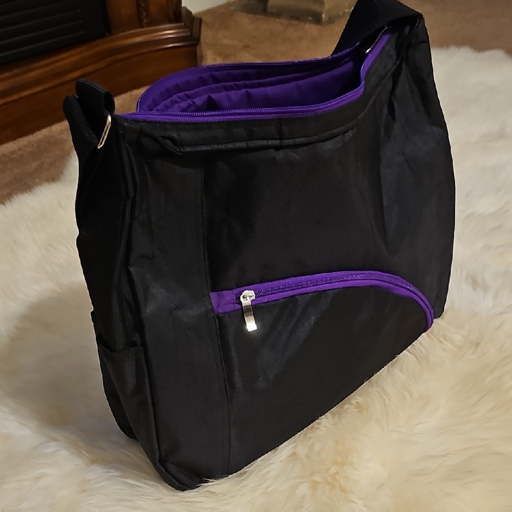 BYTAVI Black and Purple Shoulder Bag